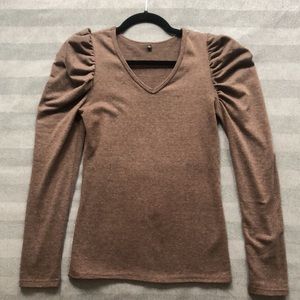 Balloon type  shoulder Long sleeved V-neck stylish lady Top